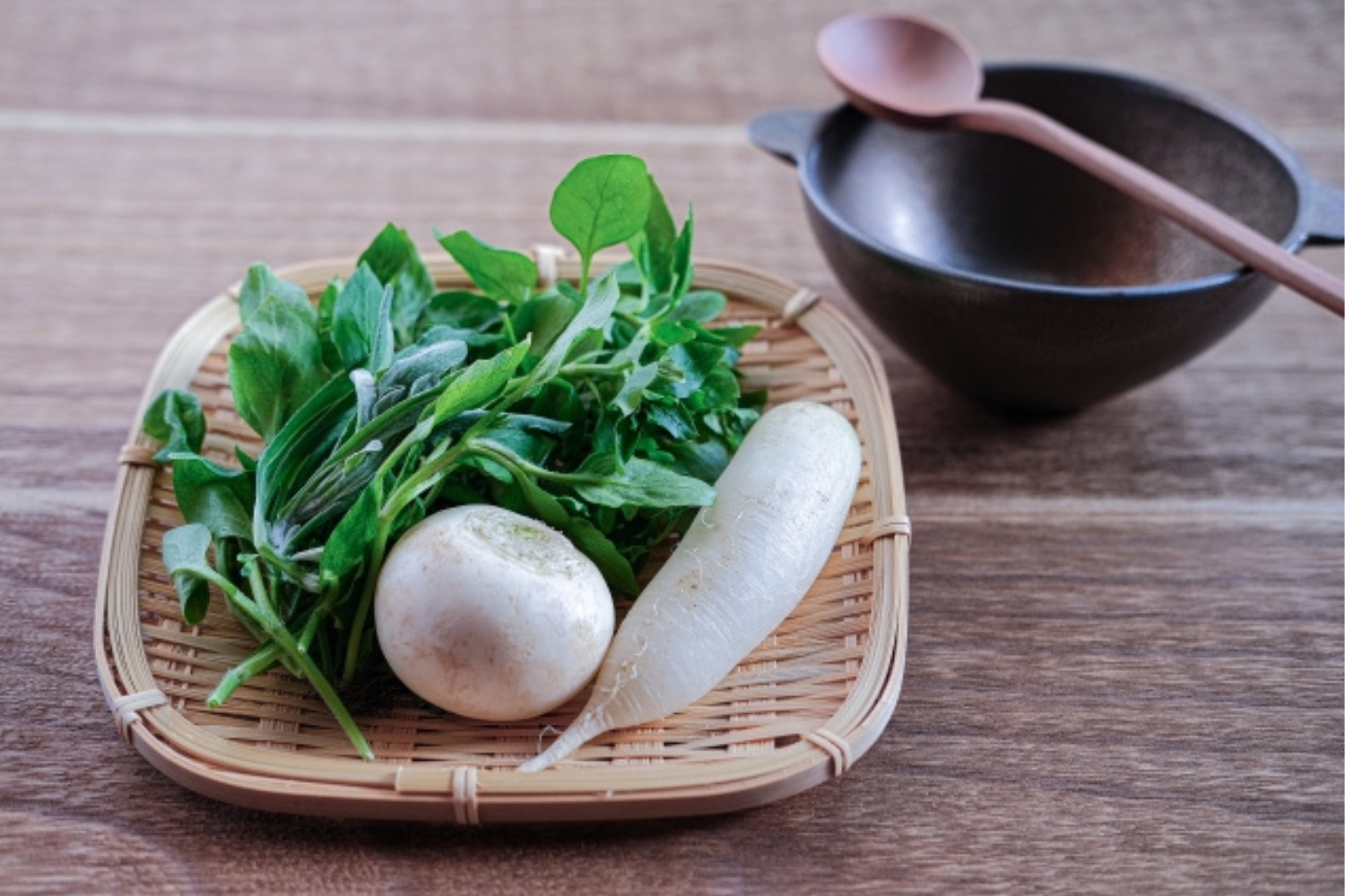 トントントン…「七草がゆ」に込める願い